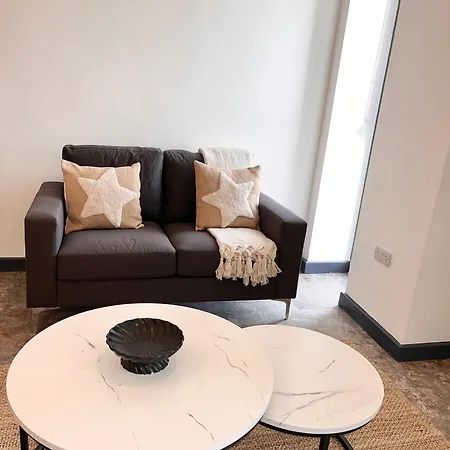 High Point 2 Bed برادفورد